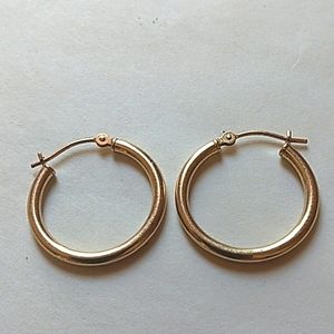 14k gold hoop earrings
